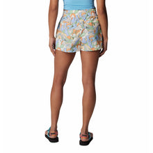 Muat gambar ke Galeri viewer, Columbia Women&#39;s Boundless Trek Active Short
