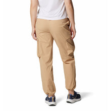 Load image into Gallery viewer, Columbia Women&#39;s Boundless Trek Cargo Pant
